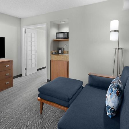 Courtyard By Marriott Cypress Anaheim / Orange County Hotel Exterior photo