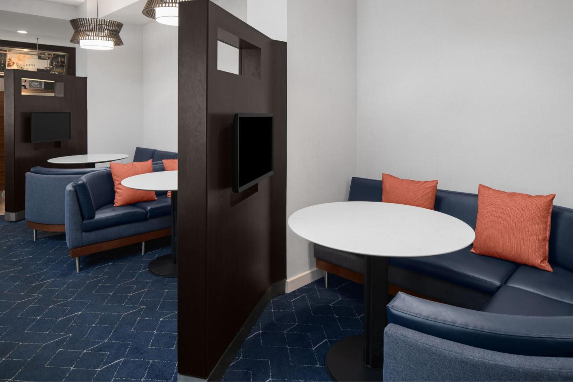 Courtyard By Marriott Cypress Anaheim / Orange County Hotel Exterior photo